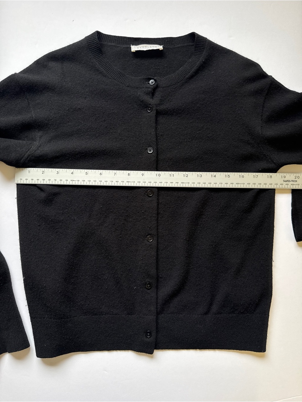 Everlane The Classic Cardigan in Cashmere Black Button Front Long Sleeve Sz L - Picture 7 of 10